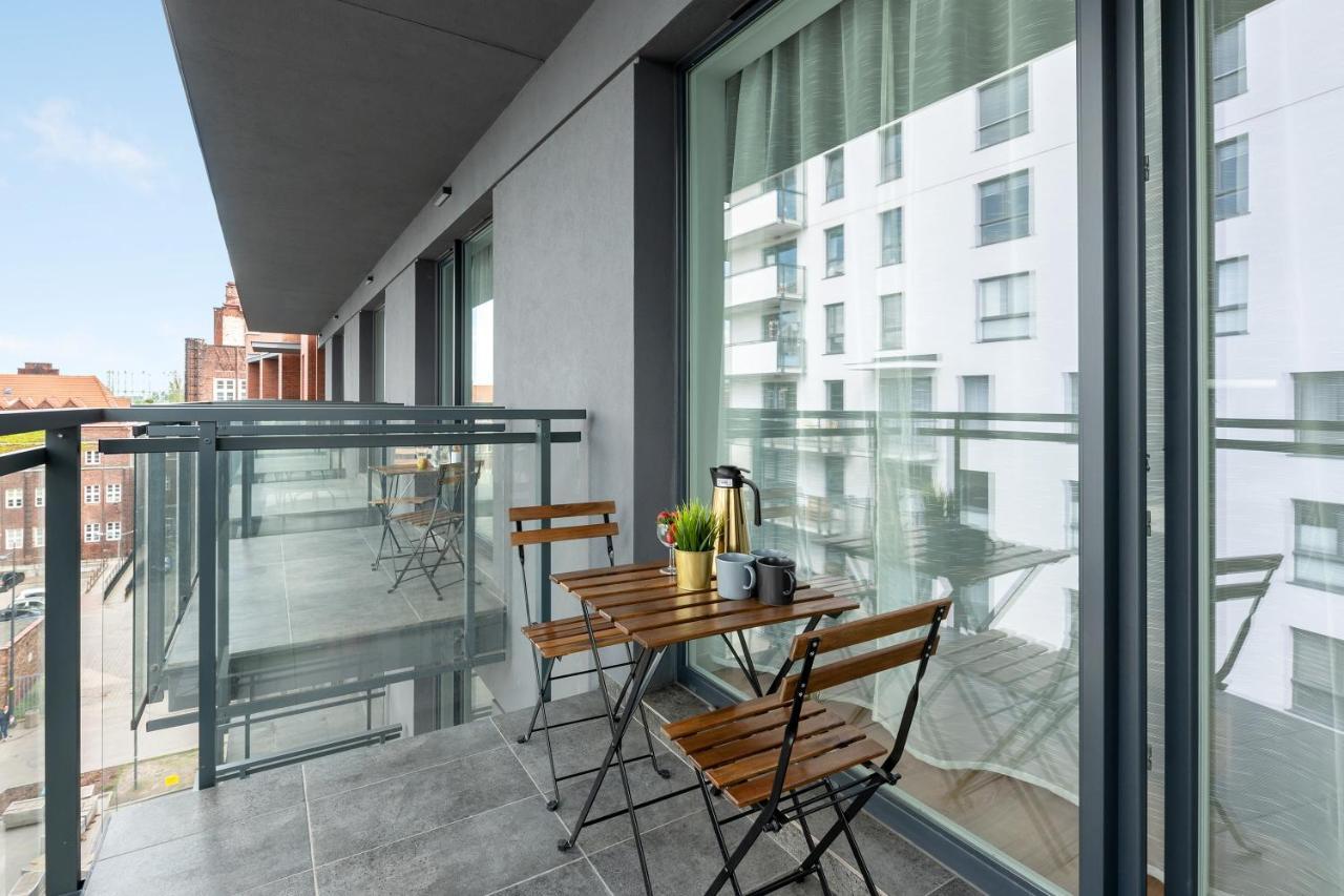 Apartament Walowa Shipyard Gdańsk Kültér fotó